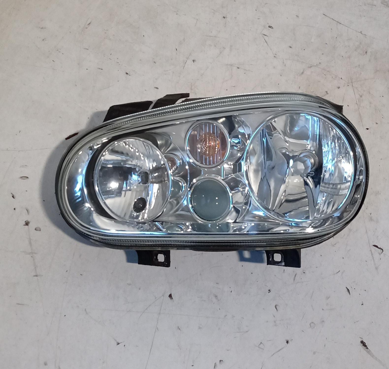 Fanale anteriore sinistro